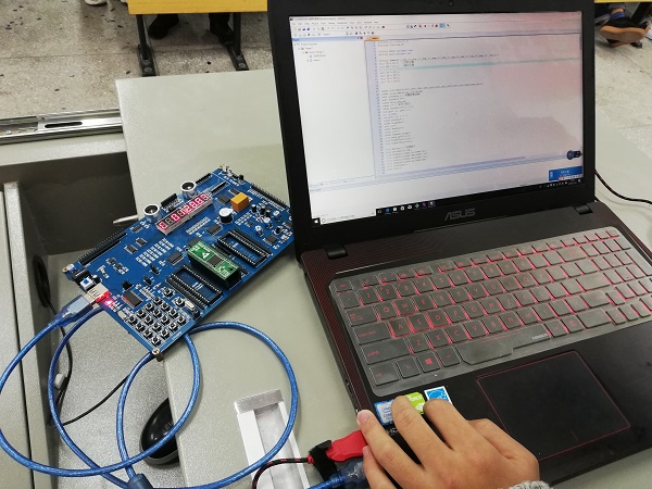 第十届蓝桥杯(电子类)校内选拨赛圆满落幕 第十届蓝桥杯(电子类)校内选拨赛圆满落幕