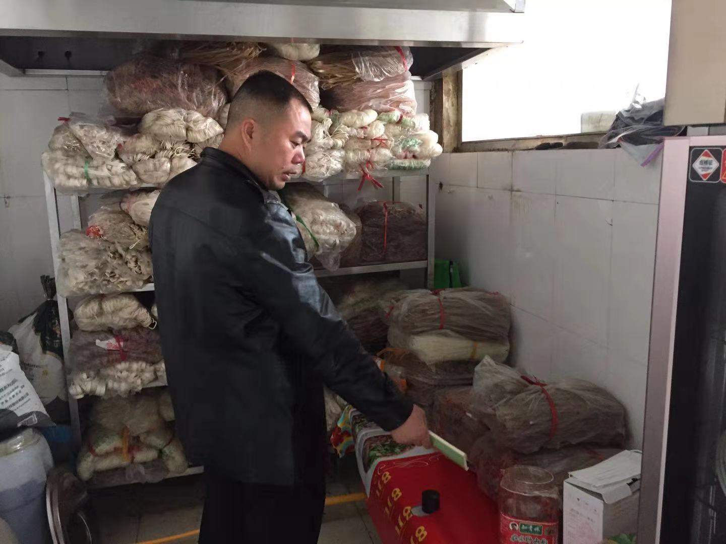 后勤处开展食堂食品安全专项监督检查 后勤处开展食堂食品安全专项监督检查