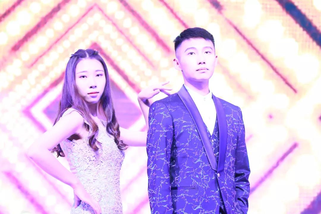 致敬改革路,奋进新时代丨中南林涉外学院2019年新年晚会璀璨上演 致敬改革路,奋进新时代丨中南林涉外学院2019年新年晚会璀璨上演