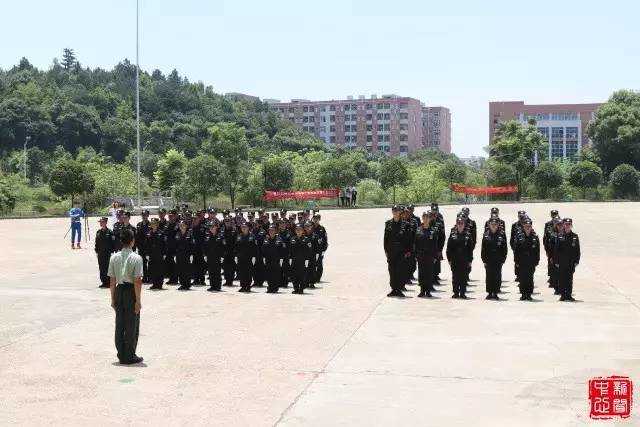 我院第七届校园文明督察队汇报表演圆满落幕 我院第七届校园文明督察队汇报表演圆满落幕