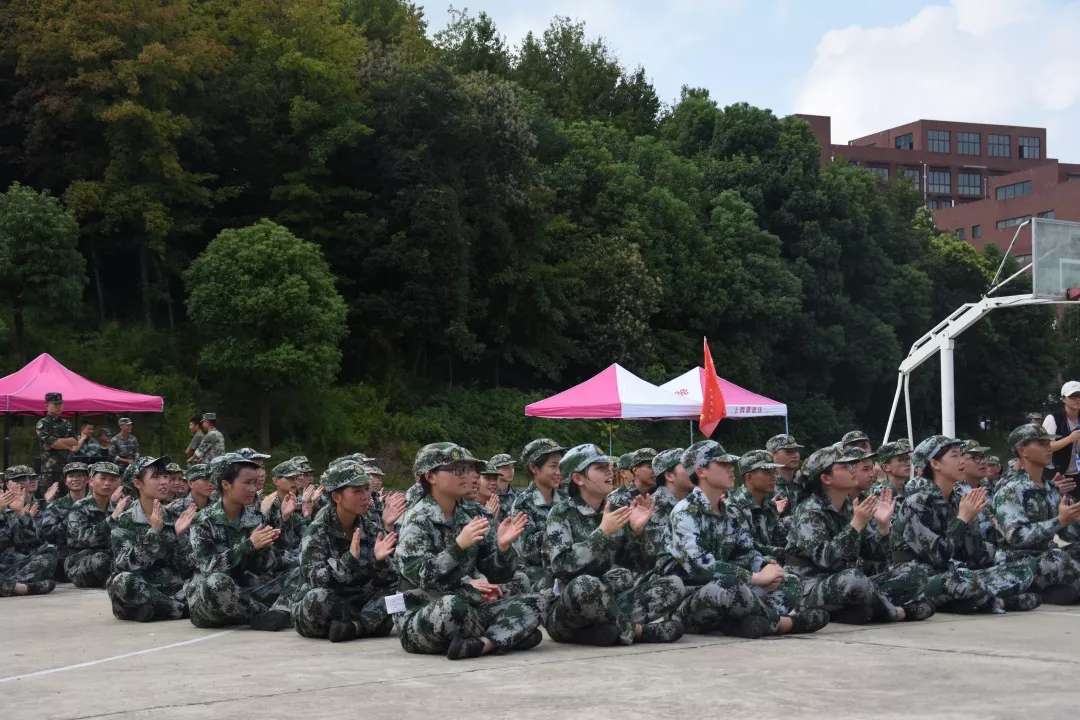 军训风采 || 稍息!立正!请全体点开推送 军训风采 || 稍息!立正!请全体点开推送