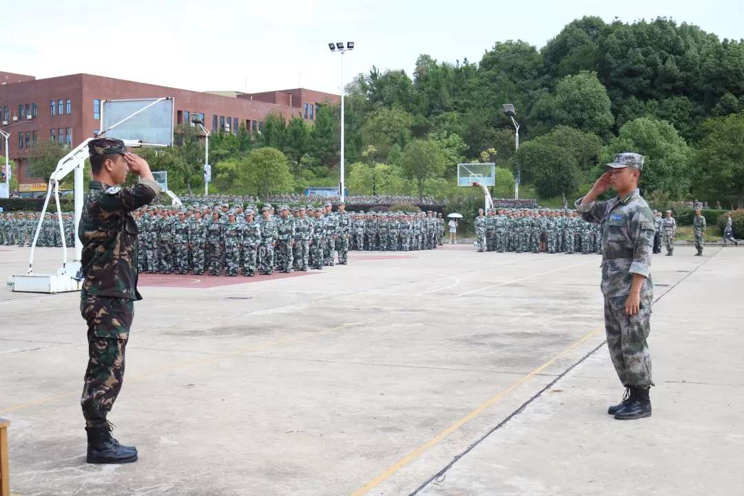 军训风采 || 稍息!立正!请全体点开推送 军训风采 || 稍息!立正!请全体点开推送
