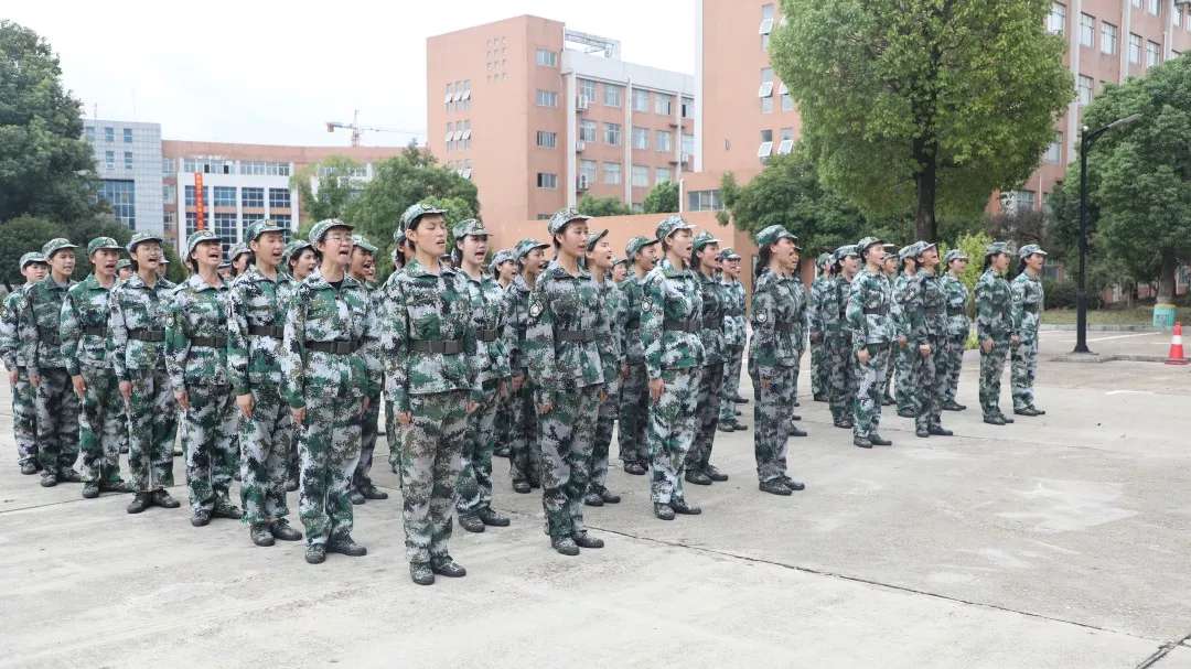 军训风采 || 稍息!立正!请全体点开推送 军训风采 || 稍息!立正!请全体点开推送