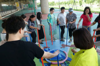 凝聚团队力量——设计系教师户外拓展训练活动 凝聚团队力量——设计系教师户外拓展训练活动