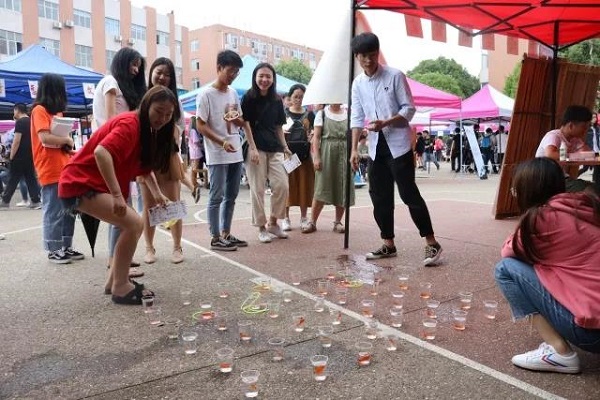 芳华游园梦,涉外五月嗨翻天 芳华游园梦,涉外五月嗨翻天