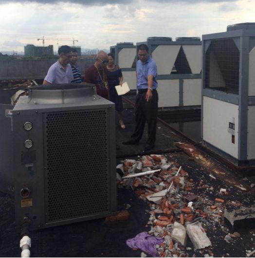 后勤部开展食堂、商业楼楼顶安全检查行动 后勤部开展食堂、商业楼楼顶安全检查行动