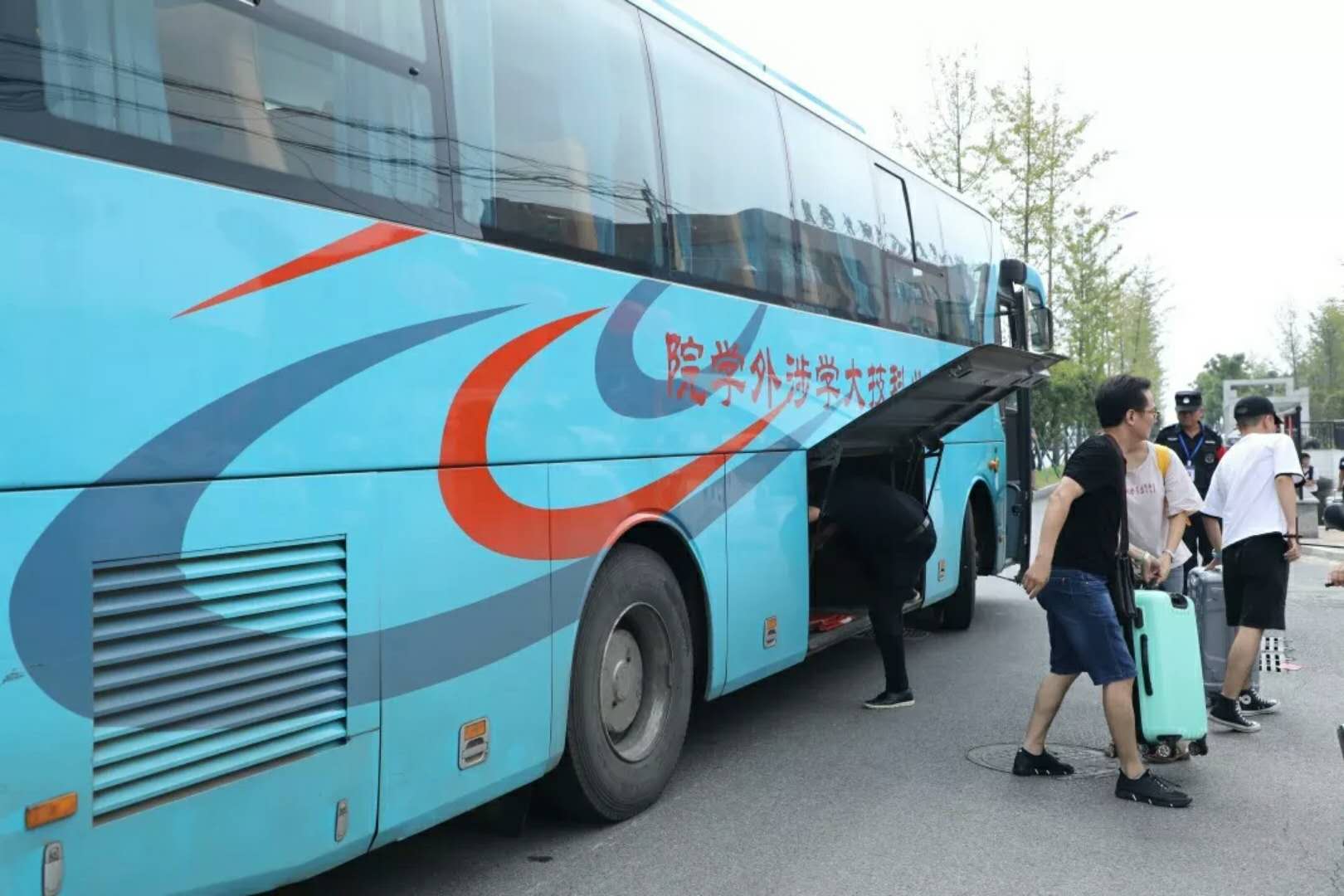 千禧宝宝来了,“涉外人”按捺不住了 千禧宝宝来了,“涉外人”按捺不住了