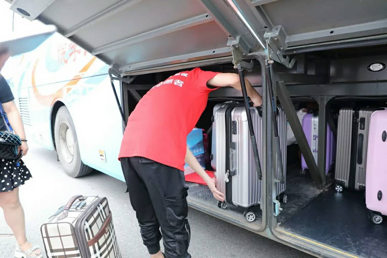 千禧宝宝来了,“涉外人”按捺不住了 千禧宝宝来了,“涉外人”按捺不住了