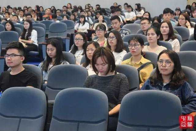 提升素质 升华理想 做优秀党员 提升素质 升华理想 做优秀党员