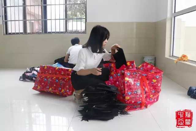 背后的力量-敬志愿者 背后的力量-敬志愿者