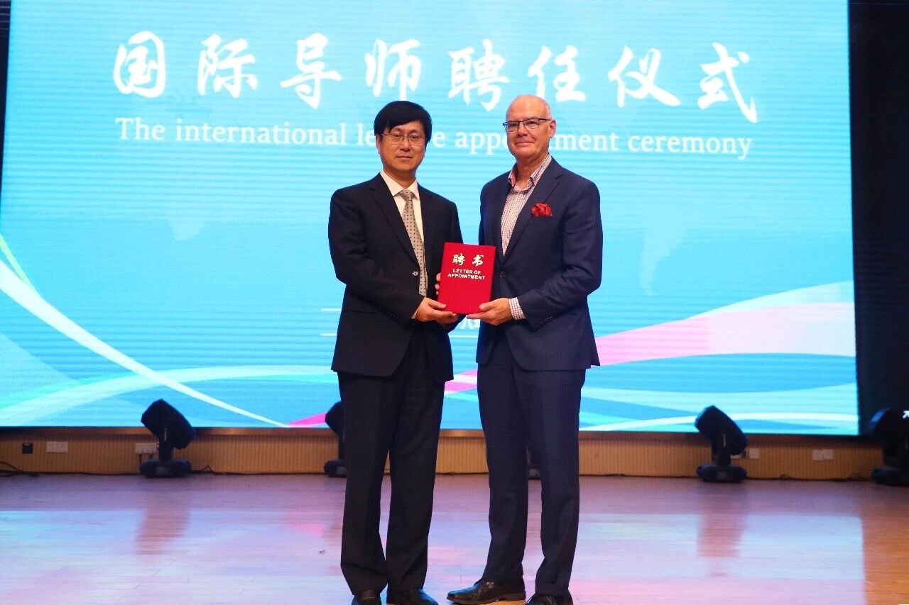 国际文化艺术节 | 迪恩·福廷先生莅临涉外学院参观交流 国际文化艺术节 | 迪恩·福廷先生莅临涉外学院参观交流