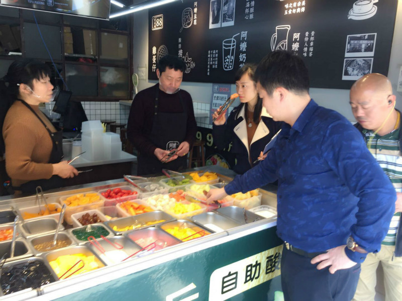 后勤处对学院食堂、商业楼食品卫生安全进行“地毯式”专项检查 后勤处对学院食堂、商业楼食品卫生安全进行“地毯式”专项检查