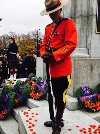 让那朵自由之花,在和平中绽放——加拿大国殇日纪实 让那朵自由之花,在和平中绽放——加拿大国殇日纪实