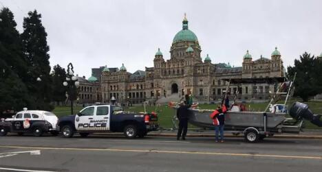 走进维多利亚的童话世界——圣诞花车巡游夜 走进维多利亚的童话世界——圣诞花车巡游夜