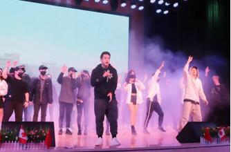 经典不褪色 魅力在人心 | 北美之星艺术团再袭星城 经典魅力感动林科大涉外师生 经典不褪色 魅力在人心 | 北美之星艺术团再袭星城 经典魅力感动林科大涉外师生