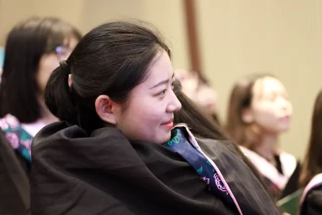 青春不散场,未来在前方丨2018届毕业典礼暨学位授予仪式图集 青春不散场,未来在前方丨2018届毕业典礼暨学位授予仪式图集