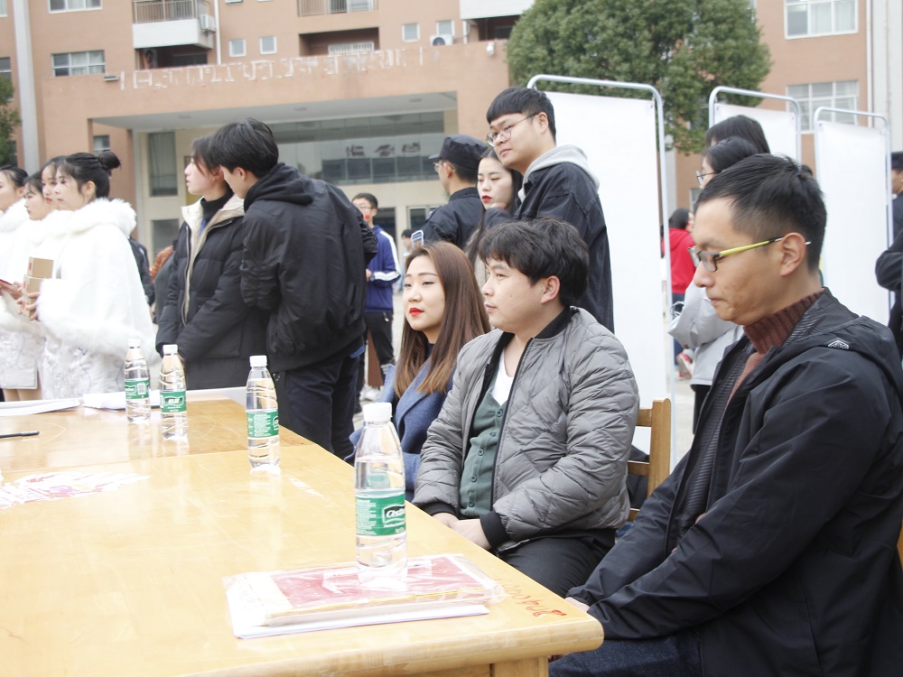 红色长跑|铭记历史缅怀先烈 用毅力齐心传递爱国豪情 红色长跑|铭记历史缅怀先烈 用毅力齐心传递爱国豪情