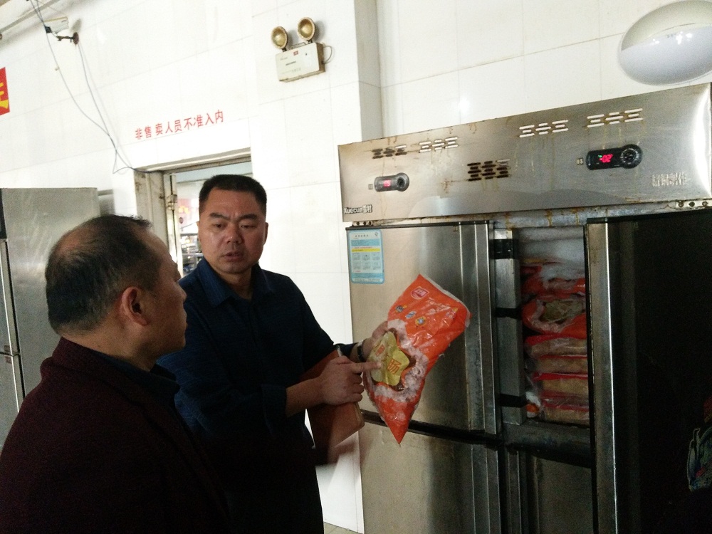 守护师生舌尖安全 我们一直在行动 守护师生舌尖安全 我们一直在行动