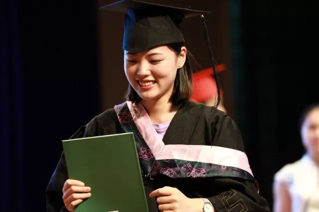 青春不散场,未来在前方丨2018届毕业典礼暨学位授予仪式图集 青春不散场,未来在前方丨2018届毕业典礼暨学位授予仪式图集