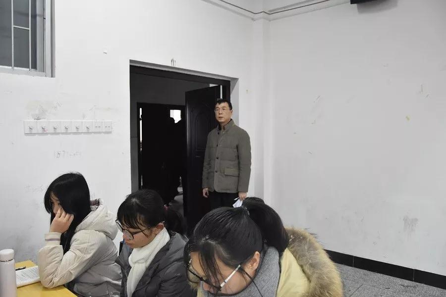新学期 新气象|学院领导深入课堂 开学首日教学情况良好 新学期 新气象|学院领导深入课堂 开学首日教学情况良好