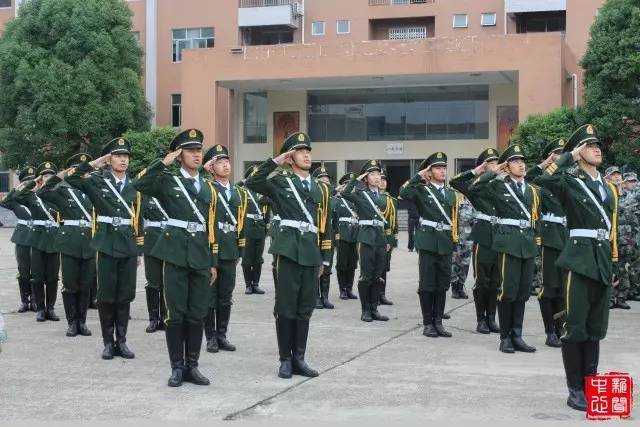 我院“国旗下的讲话”爱国主义教育活动隆重举行 我院“国旗下的讲话”爱国主义教育活动隆重举行