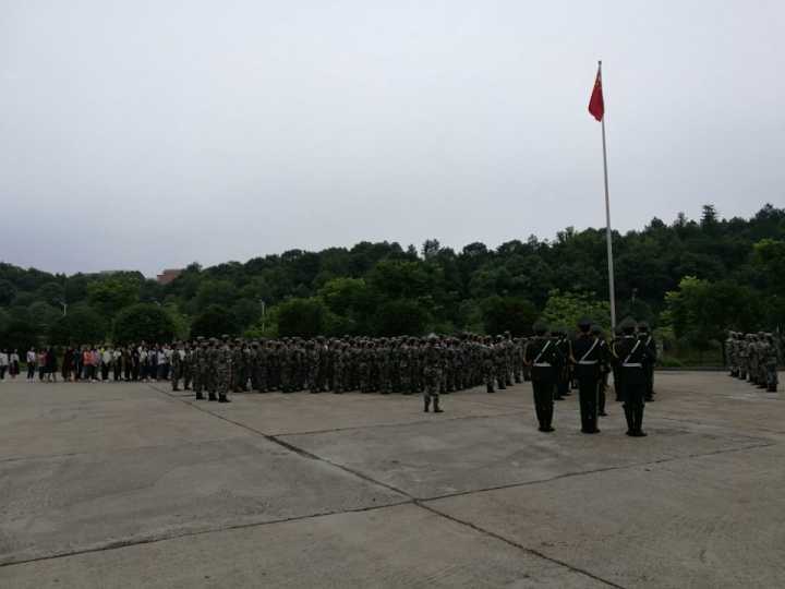 我院“国旗下的讲话”爱国主义教育活动隆重举行 我院“国旗下的讲话”爱国主义教育活动隆重举行