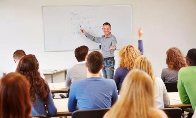 Succeed, Achieve, Become, Complete 即刻出发,成就更好的自己 Succeed, Achieve, Become, Complete 即刻出发,成就更好的自己