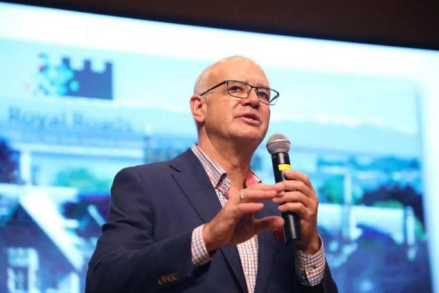 迪恩·福廷(Dean Fortin)