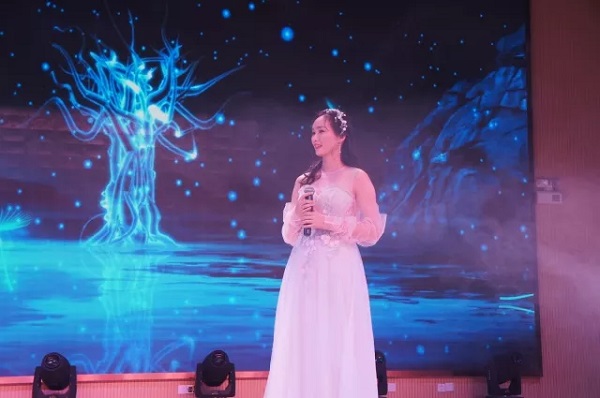 成就一个舞台,从来不是一个人的事 成就一个舞台,从来不是一个人的事