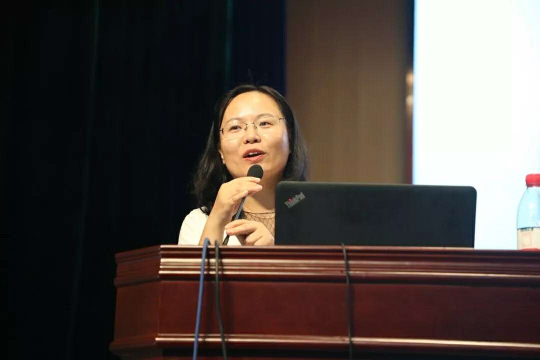 教师暑假培训学习汇报顺利举行 教师暑假培训学习汇报顺利举行