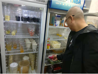 学院后勤处组织对商业楼进行全面检查 学院后勤处组织对商业楼进行全面检查