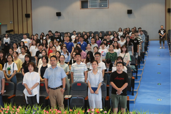 不忘初心,砥砺前行丨我院召开2018届毕业生党员教育大会 不忘初心,砥砺前行丨我院召开2018届毕业生党员教育大会