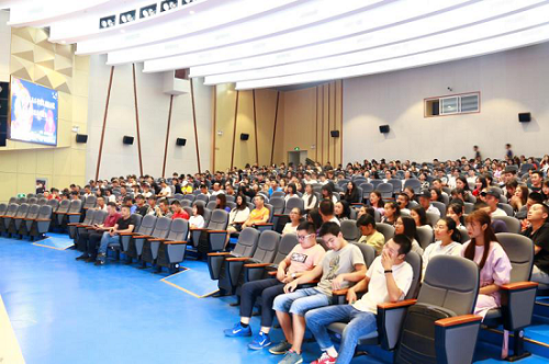 新生安全教育第二课丨防电信诈骗暨法制教育宣讲举行 新生安全教育第二课丨防电信诈骗暨法制教育宣讲举行