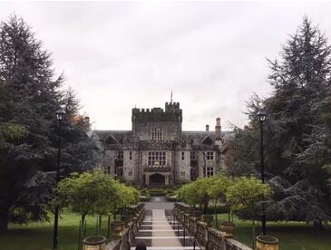 大家好,给大家介绍一下,这是我男朋友。 大家好,给大家介绍一下,这是我男朋友。